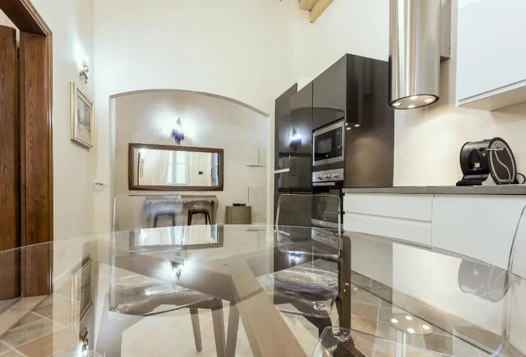 Duomo 2 Bedroom Apartment - photo 11