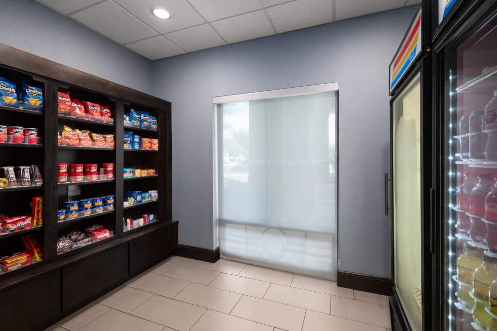 Holiday Inn Express & Suites Orlando East - UCF Area by IHG - photo 33