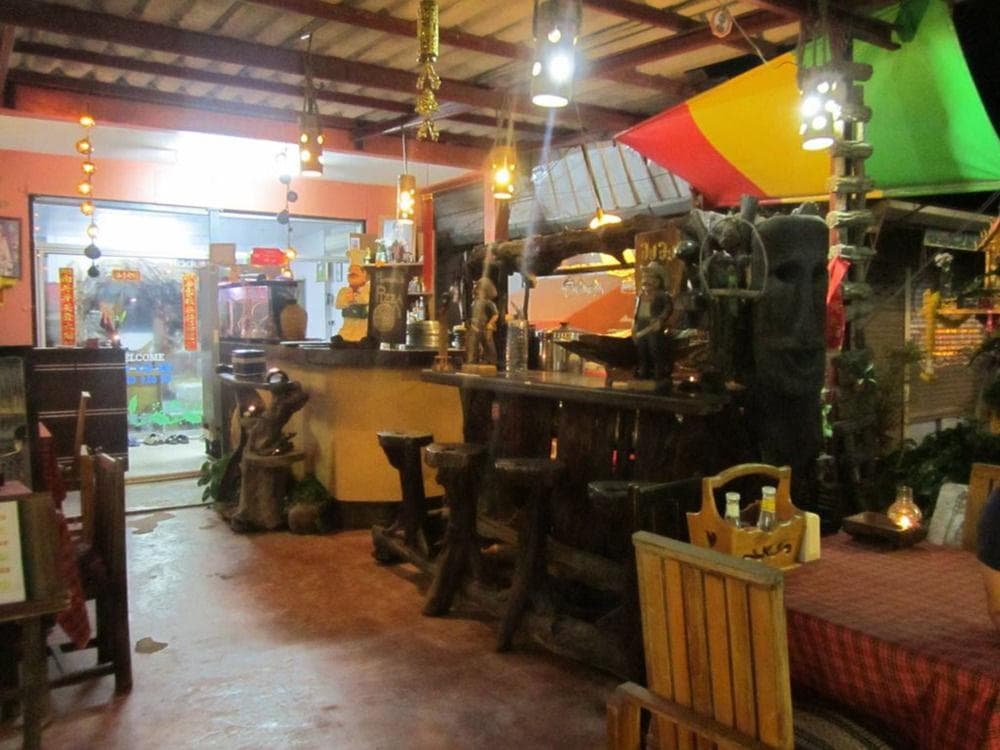 Phuket Airport Hostel and Homestay - photo 8
