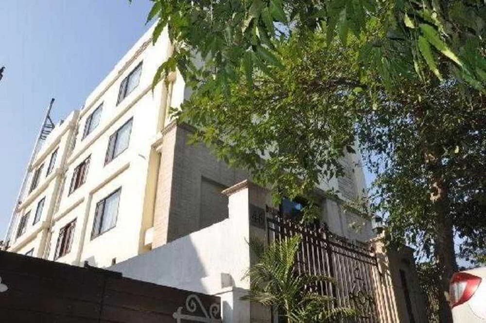 Icon Towers - main photo