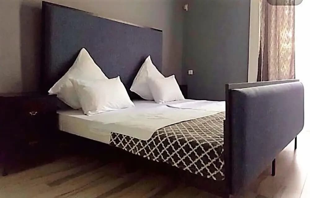 Rustaveli Guest House - photo 9