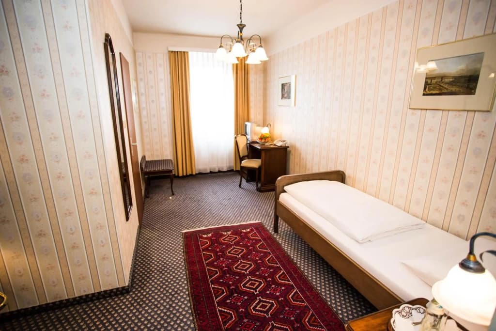 Hotel Atlanta - photo 5