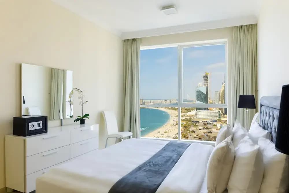 Maison Privee - Jaw-Dropping Sea Vw in Luxury Apt w/Delux Fittings - photo 4