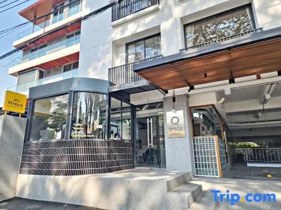Q Space Sathorn - Narathiwas 18 - photo 13