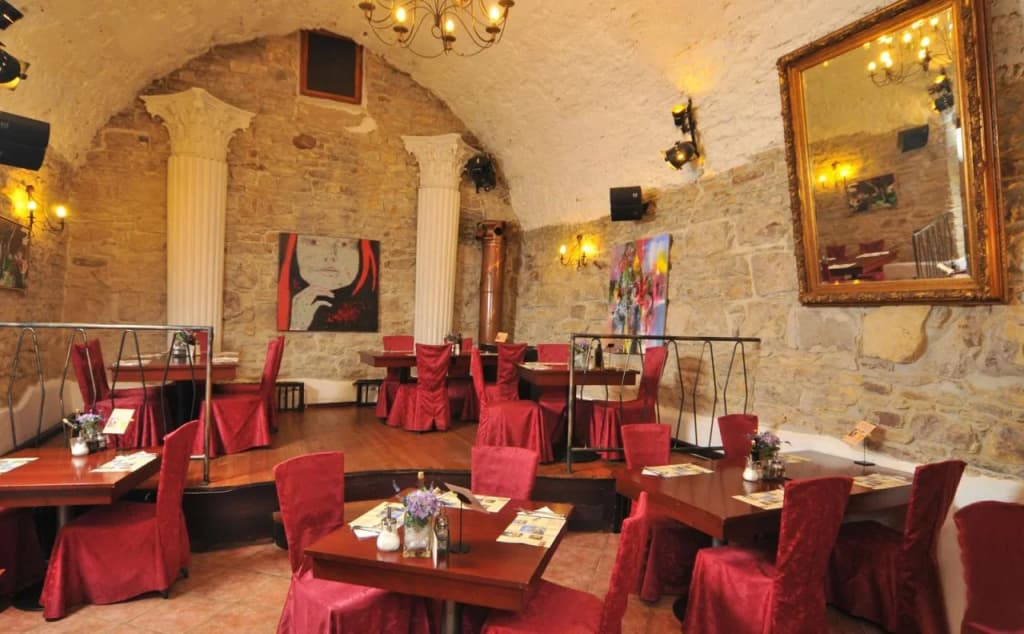 Metamorphis Hotel - photo 24
