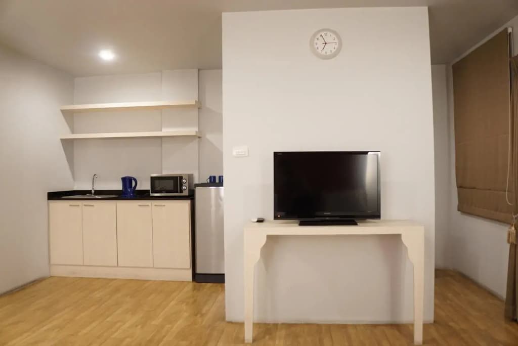 The One Residence Hotel - photo 9