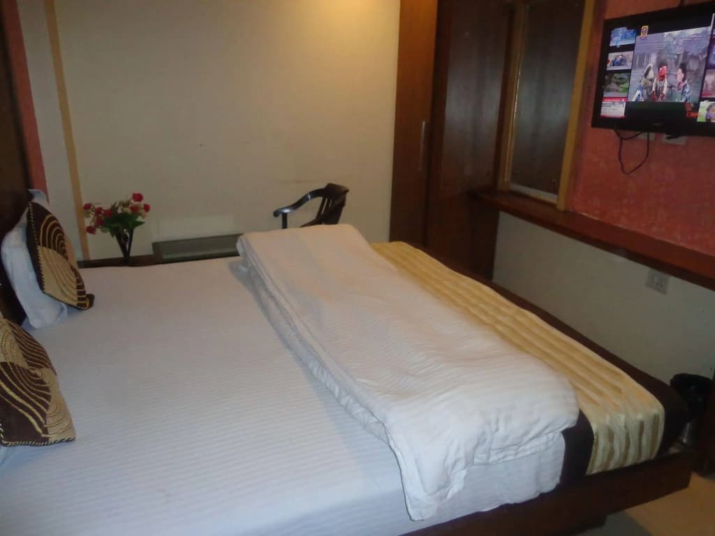 Hotel Guruvas Inn - photo 1