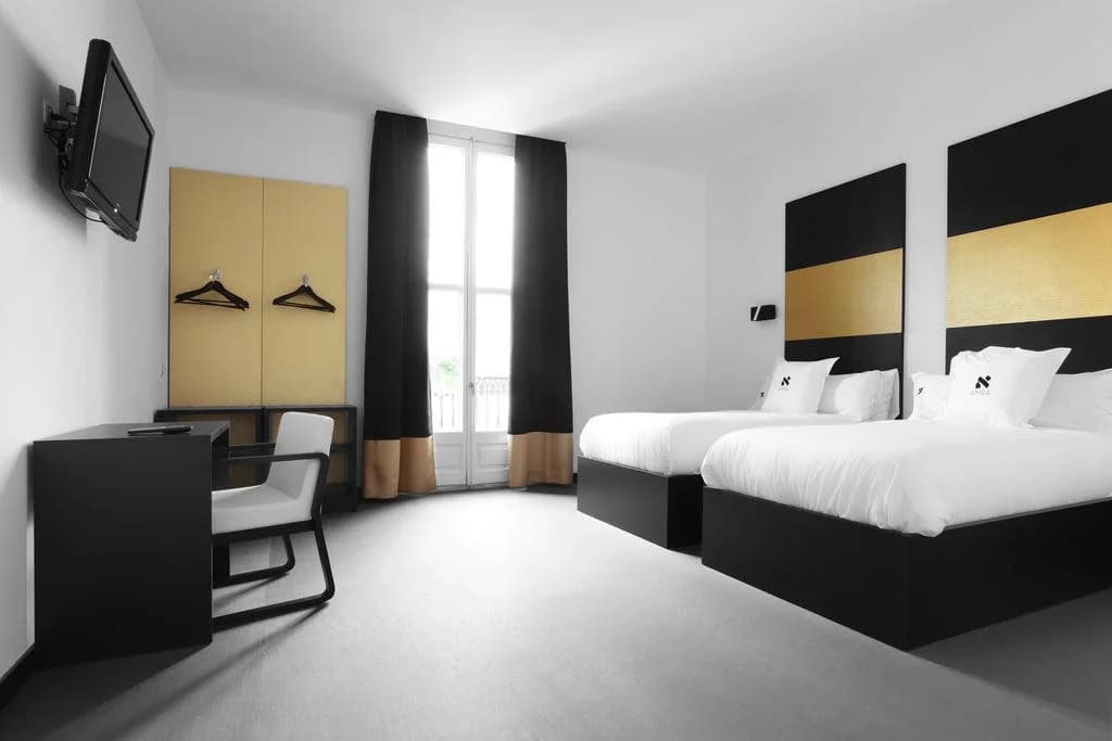 Amra Barcelona Caspe - photo 3