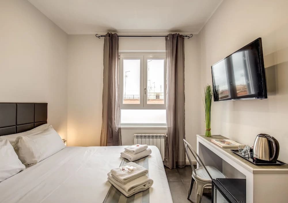 Floor 6 Boutique Rooms by DOT Suites - photo 5