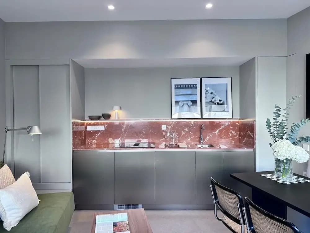 Edmond Vibes Almagro Suites - photo 10