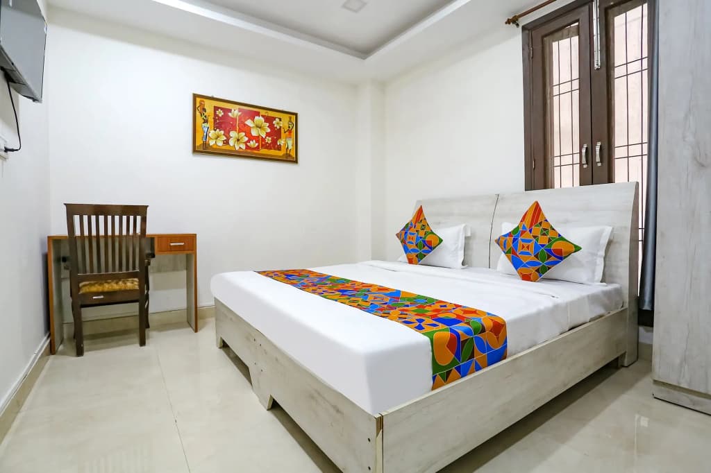 FabHotel Premium Rooms - photo 5