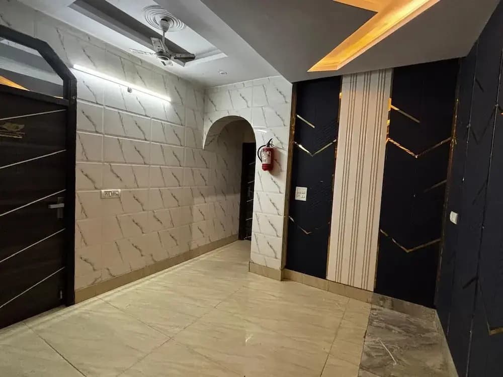 Hotel Akash Continental - photo 13