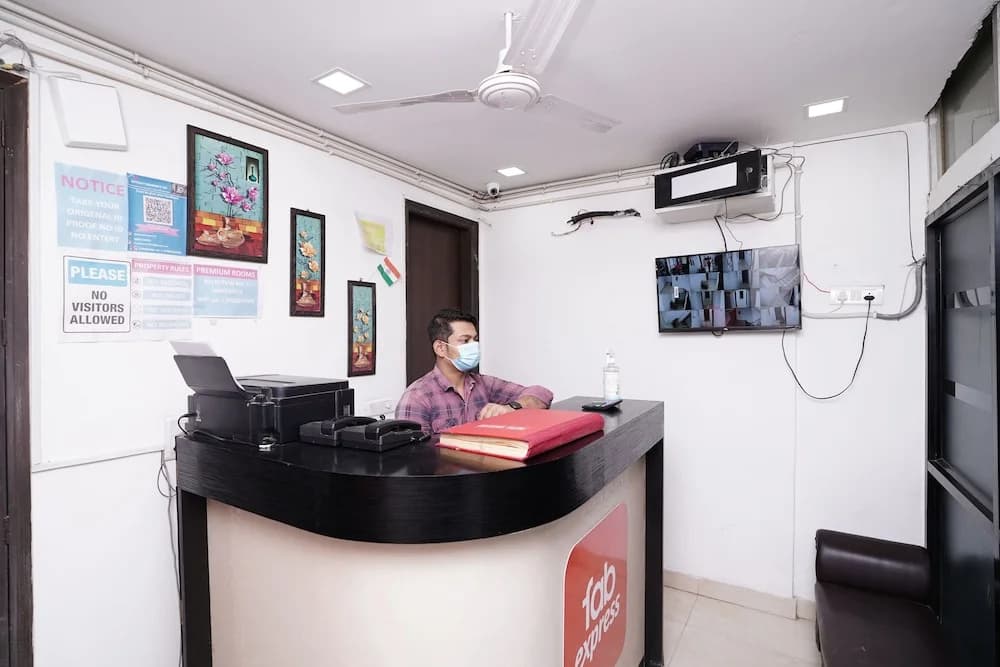 Hotel Royalty Residency - photo 2