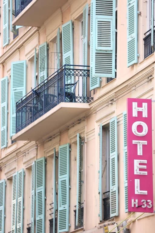 H33 hôtel - main photo