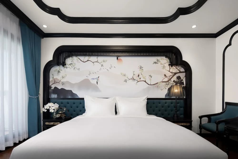 Catherine Cruises - photo 6