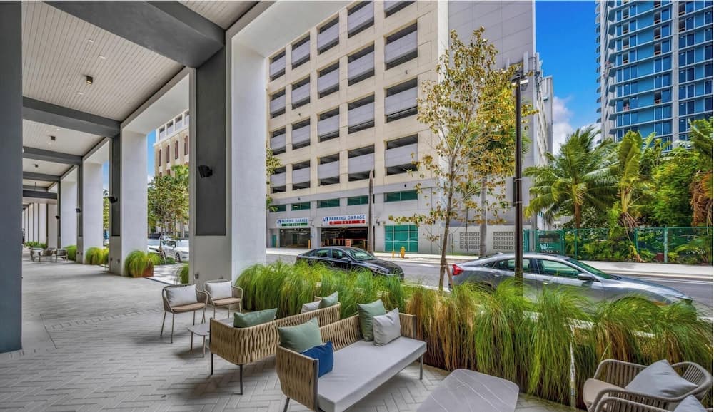 Luxury Studio in DTW Miami - photo 47