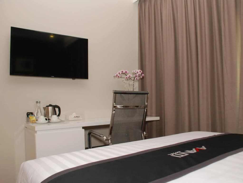 Avanti Hotel - photo 5
