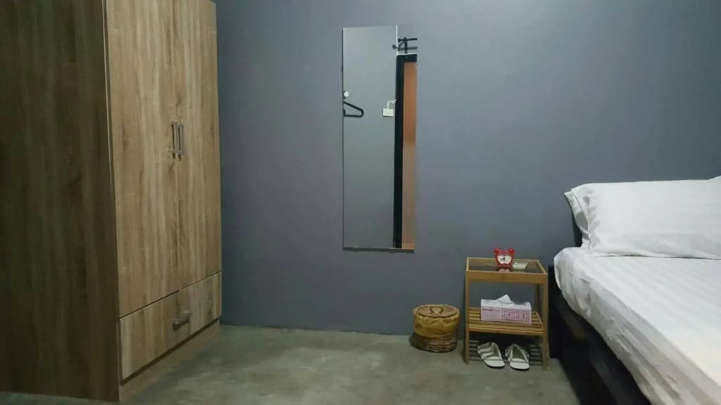 Din Space Bangkok - photo 4