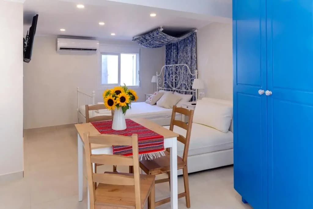 BLUE and WHITE apartment vipgreece - photo 4
