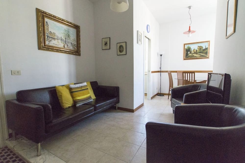 Giovanni Classic Apartment - photo 13