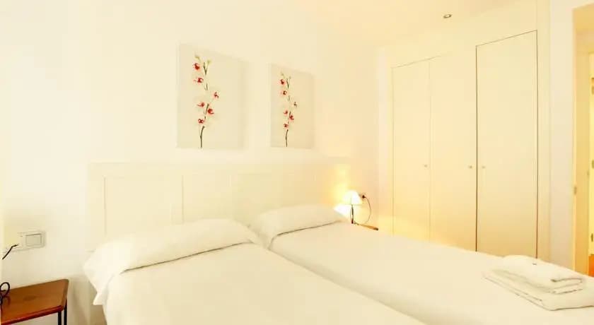 Port Vell Suites - photo 1