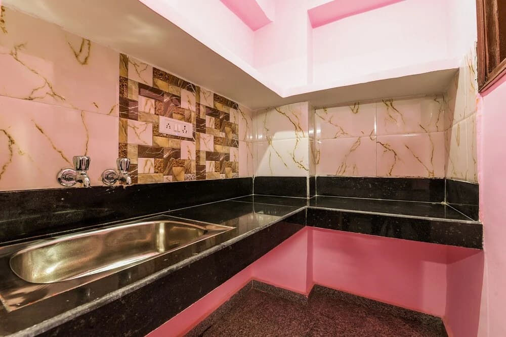 OYO 16482 Aster Studio Stay - photo 8