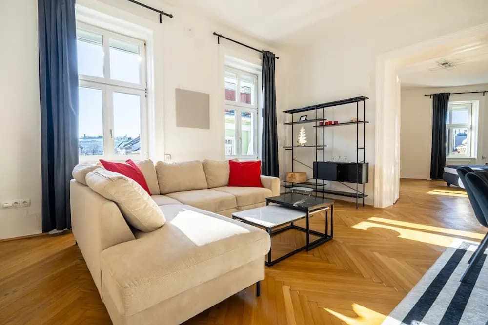 Rochus Stylish Stays - photo 24