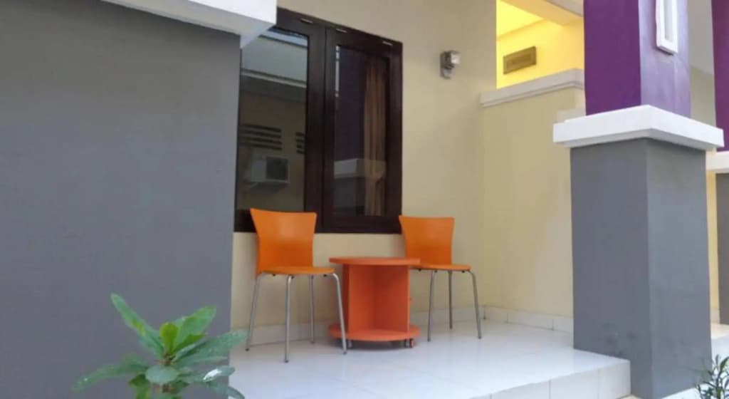 Bakung Sunset Hotel - photo 12