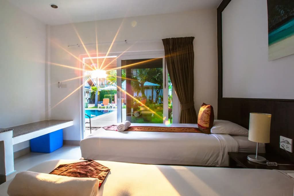 Phuket Airport Hotel - photo 7