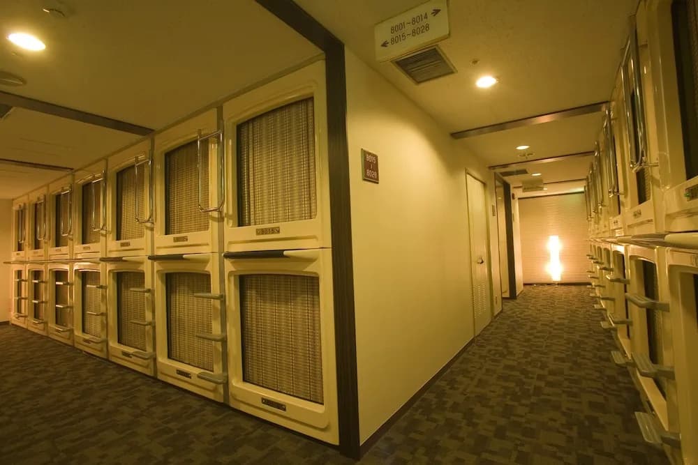 Sauna & Capsule Hotel Dandy – Caters to Men - photo 15