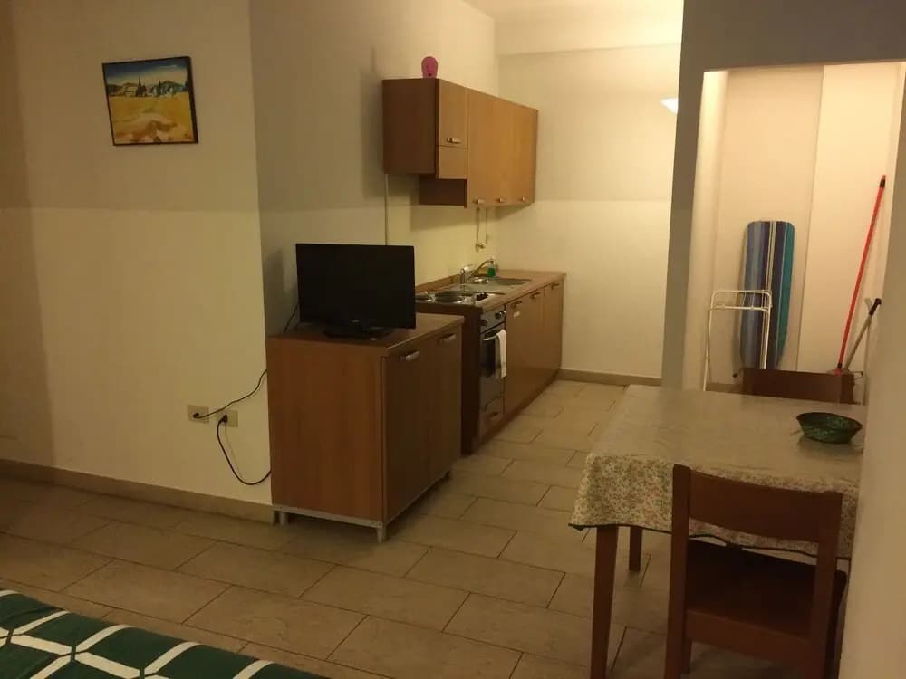 "2 pax Studio, Month to Month Lease, Utility Costs Included" - photo 12