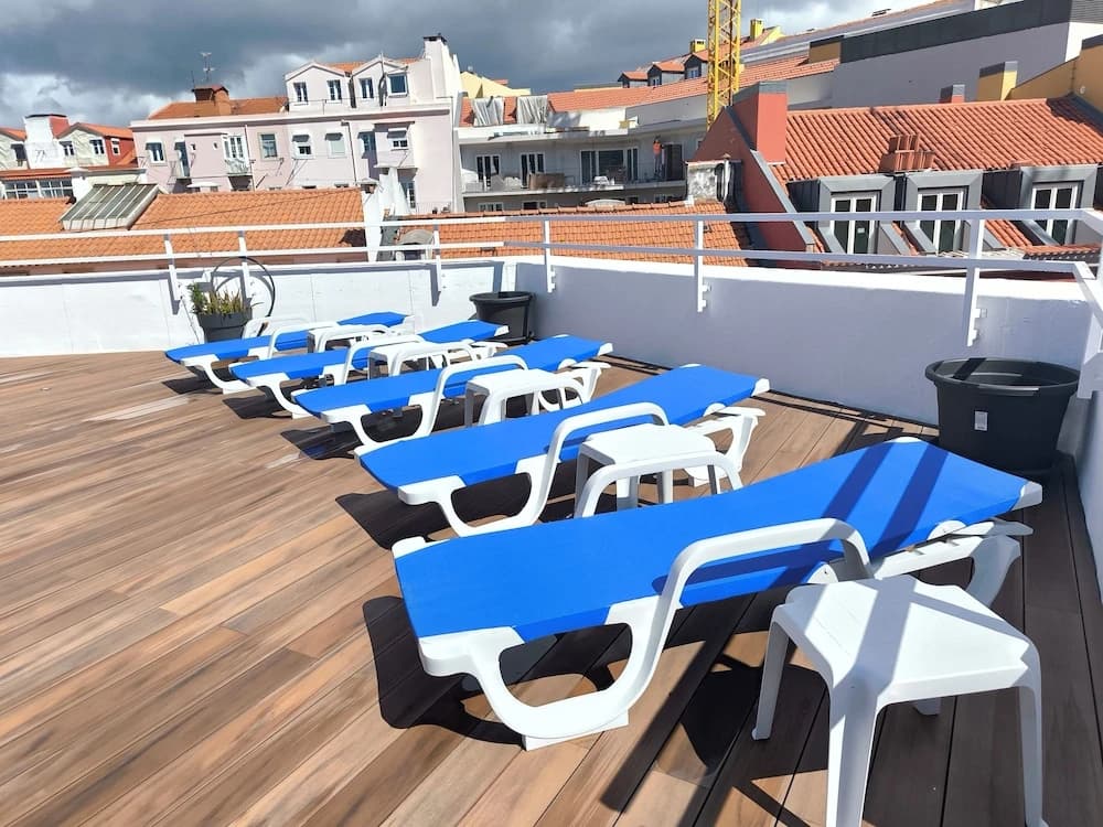 Lisbon Terrace Suites for Large Groups - photo 11