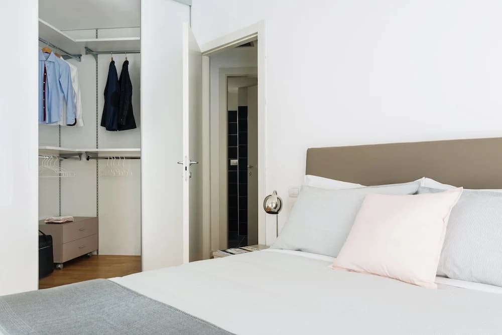 Altido Sunny 1-Bed Flat With/ Balcony - photo 3