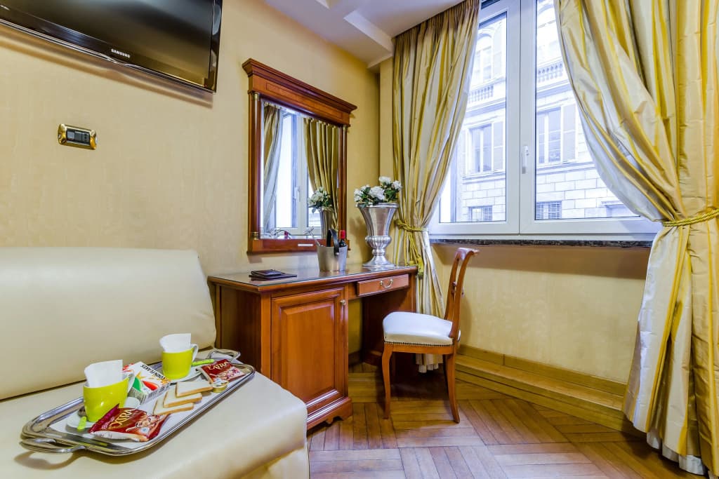 Luxury Rooms H 2000 Roma - photo 6