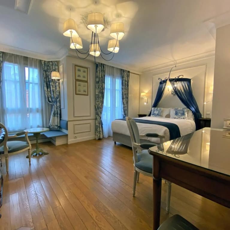 Hôtel Gavarni - photo 20