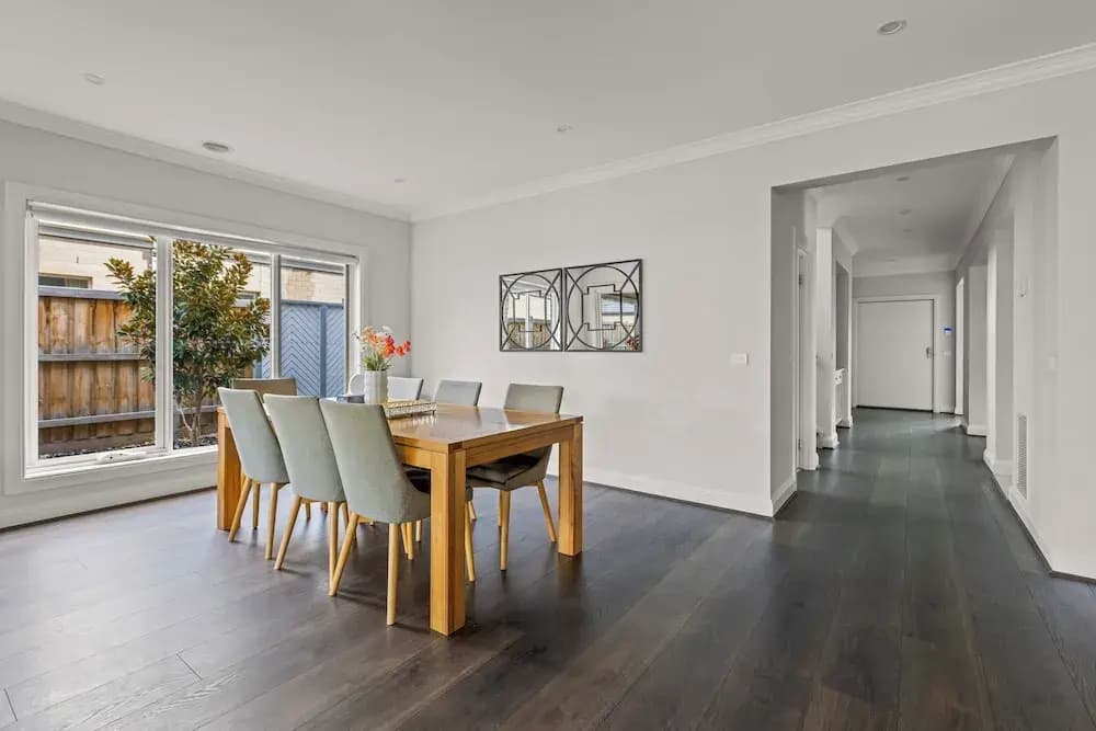 StayAU Contemporary 5BRM Families Home Point Cook - photo 19
