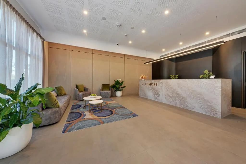 Littomore Suites Kingswood - photo 2