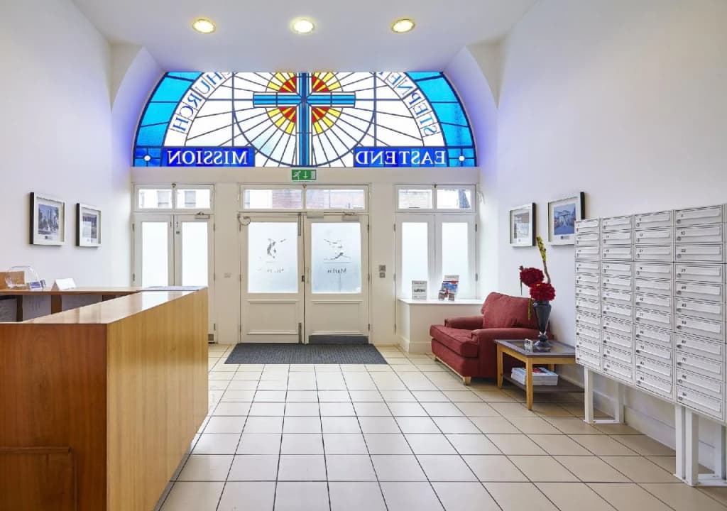 Marlin Apartments Commercial Road - Limehouse - photo 2