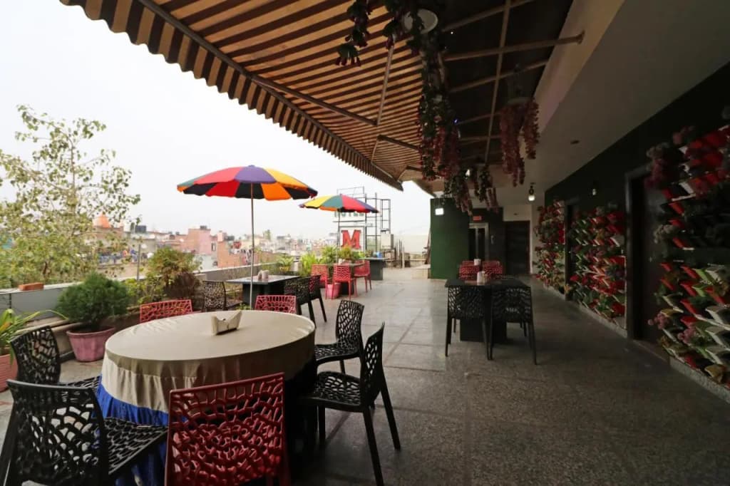Hotel Mannat International - photo 25