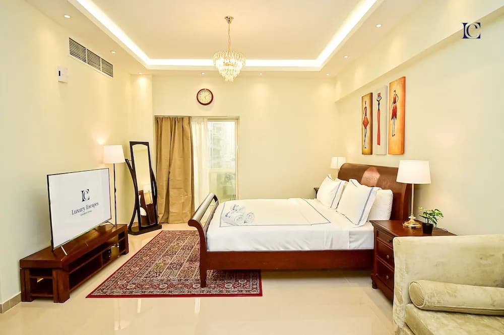 PRL Spacious studio with closed kitchen - photo 2