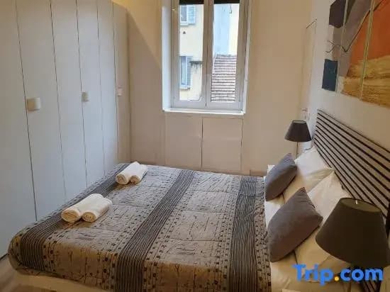 Spacious & Lovely - 4 Queen Bed - photo 12