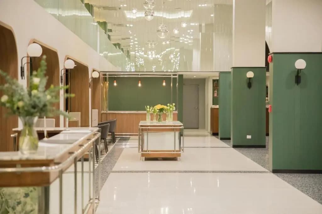 Justice Hotel - photo 2
