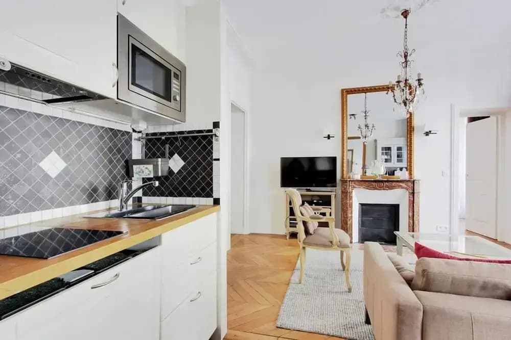 Eiffel Market Charming 2 Bed Apt Near Invalides - photo 12