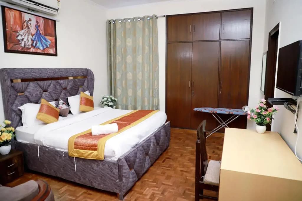 3Bhk Fortune Home,E28 1B Saket Near Max Hospital,Pvr - photo 2