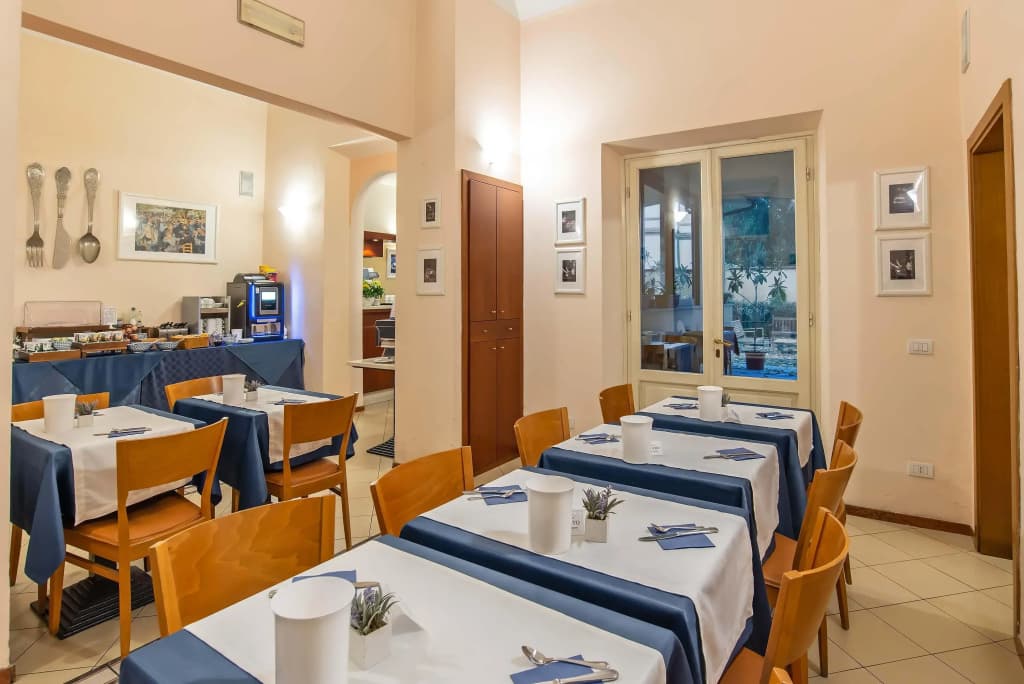 Hotel Bonifacio - photo 20