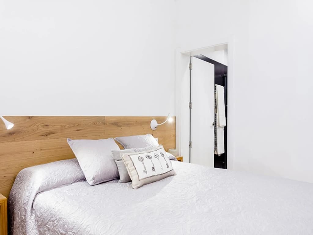 Malasaña Apartment - photo 2