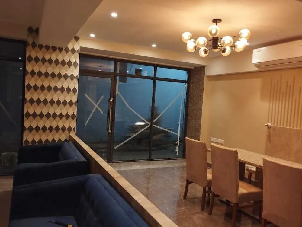 Hotel Flora - photo 27