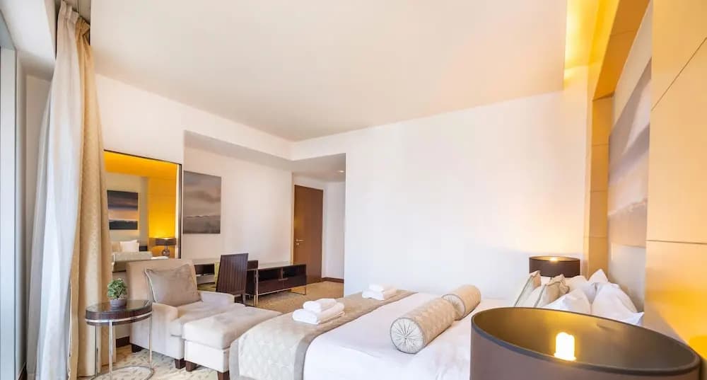 Lux  The Address Dubai Mall Suite - photo 2