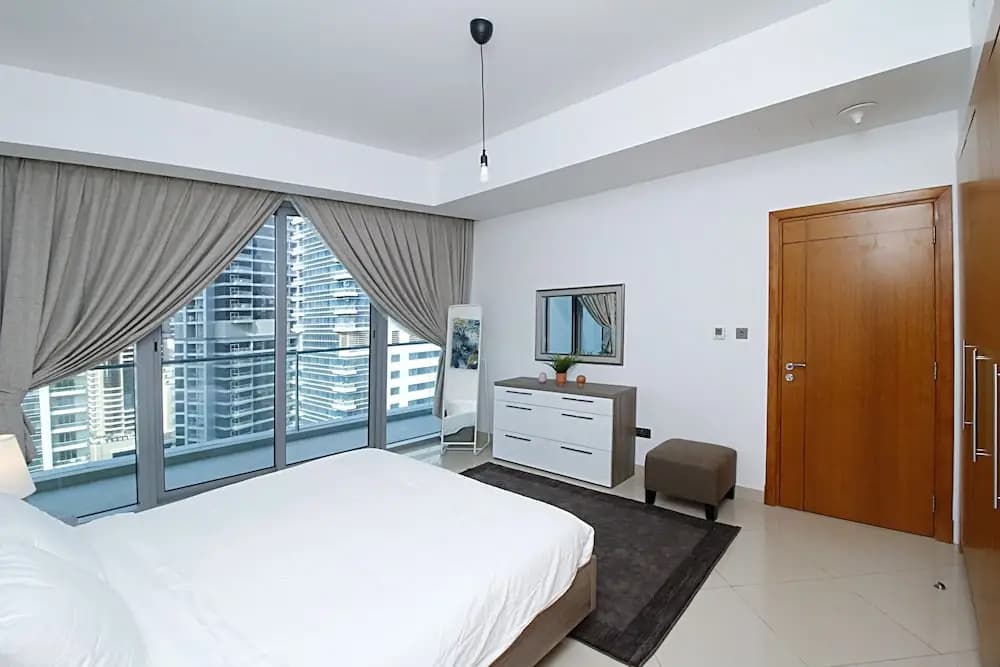 R&H Trident Grand Residences - photo 3