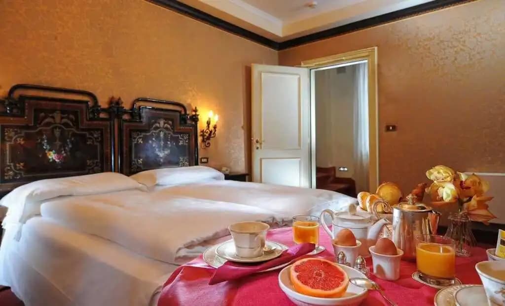 Hotel Flora - photo 47